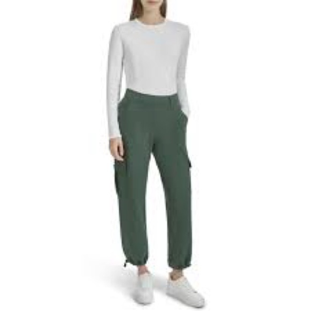Women's Andrew Marc Green Cargo Pants